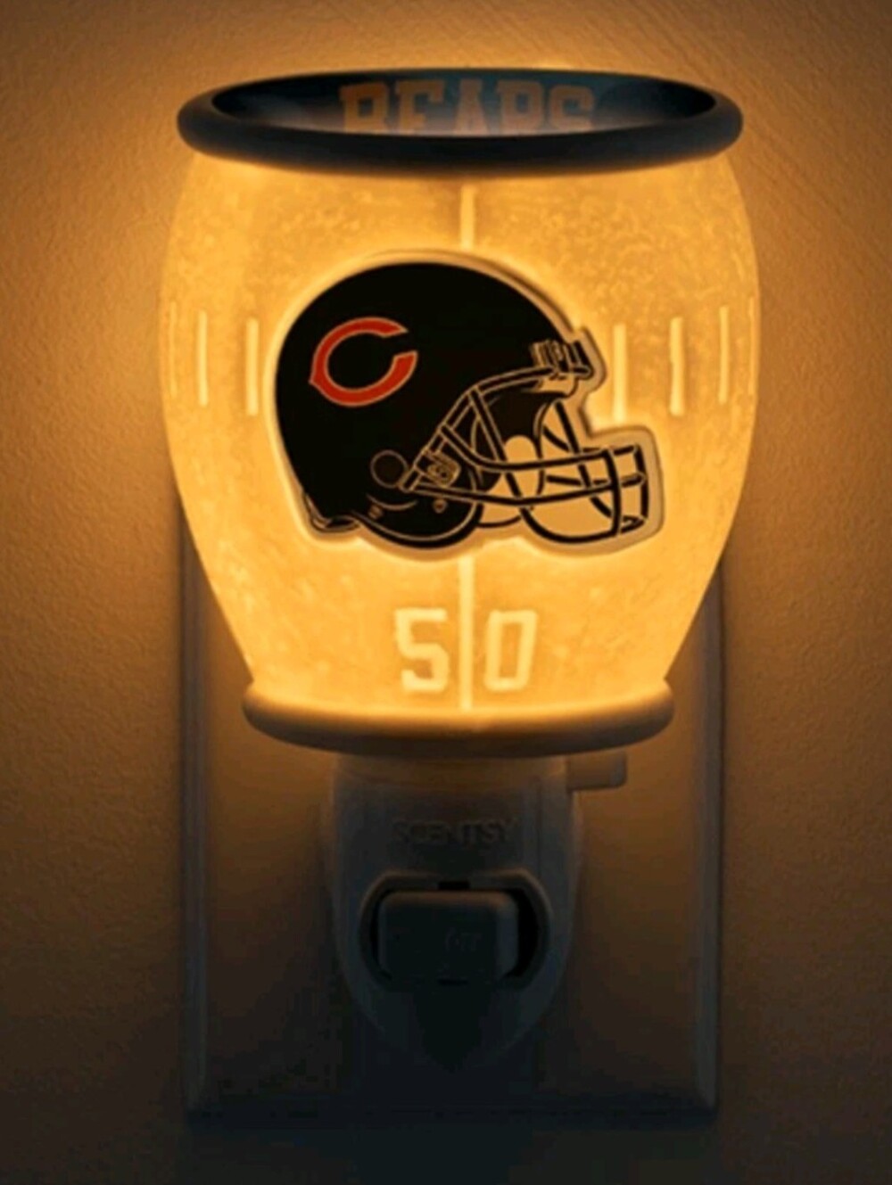 NFL Chicago Bears Plug-In Mini Warmer Night Light BNIB